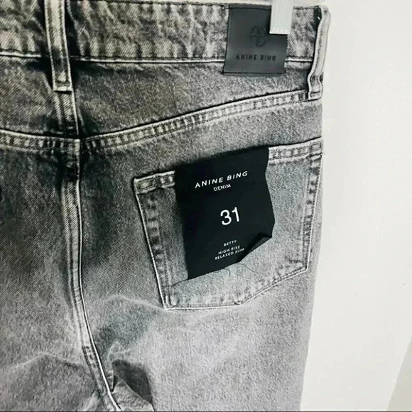 NEW Anine Bing Betty Jeans Dust Grey High Rise Relaxed Slim Fit Distressed Denim - Picture 4 of 9